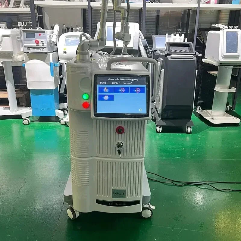 Emttneo CO2 Fractional Skin Treatment Machine For Acne Scars