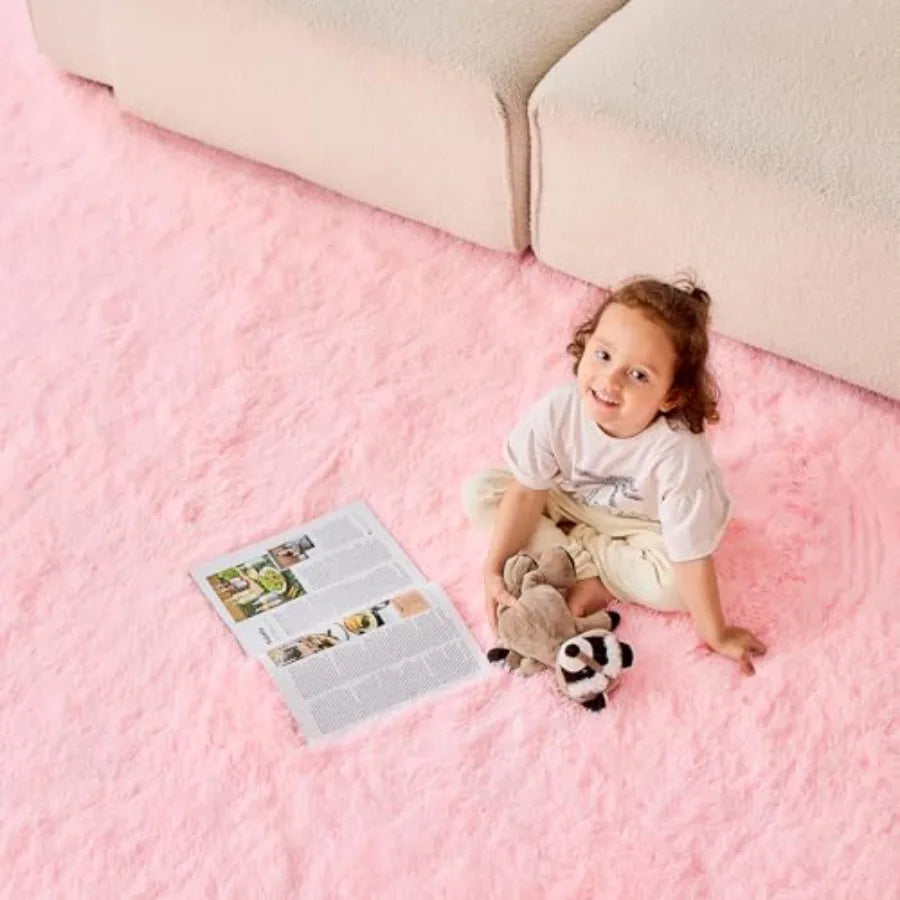 High Concerned Plush Polyester Living Room Area Rug