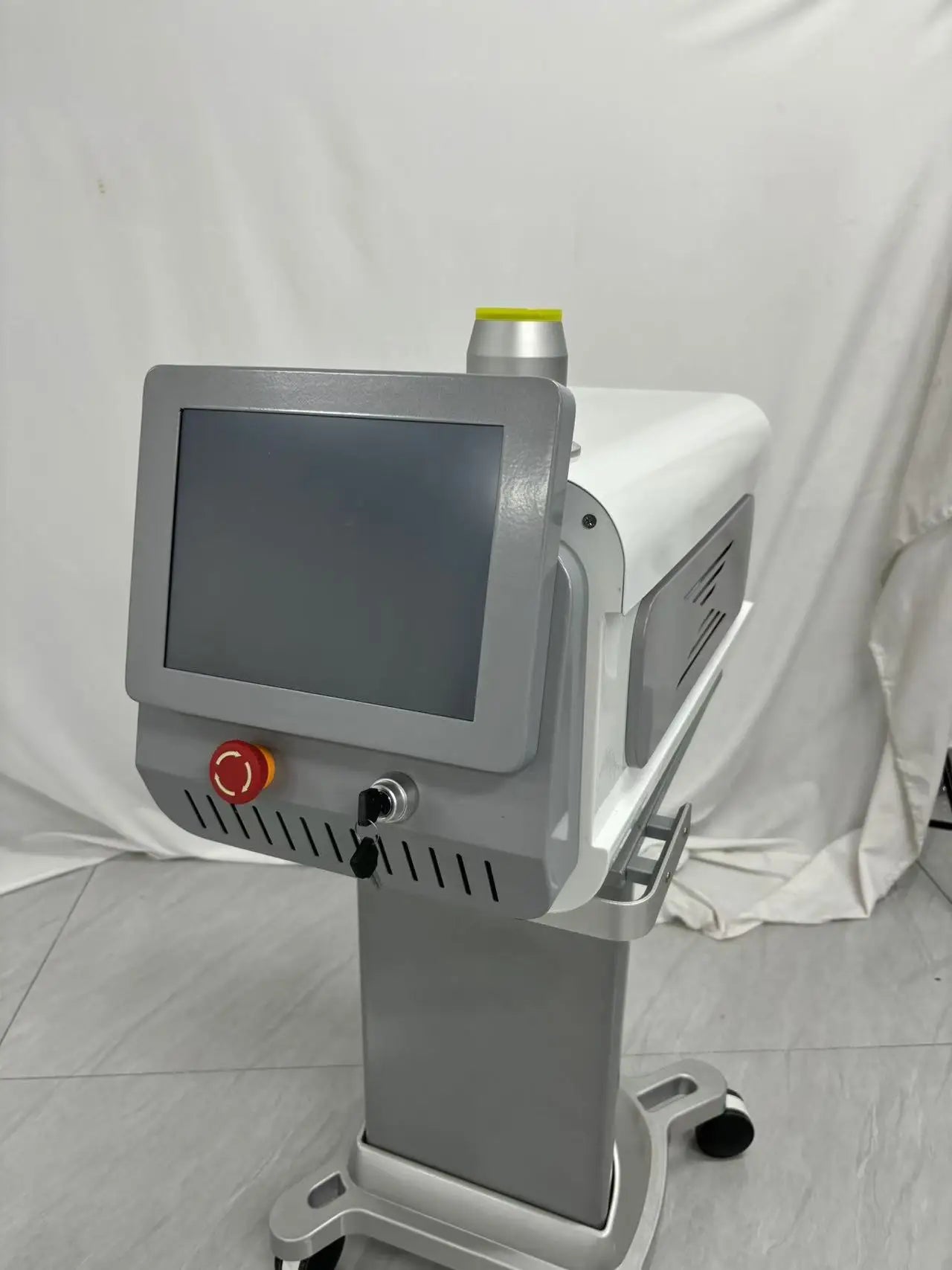 CO2 Laser Skin Care Machine Carbon Peel Fractional Portable Pro